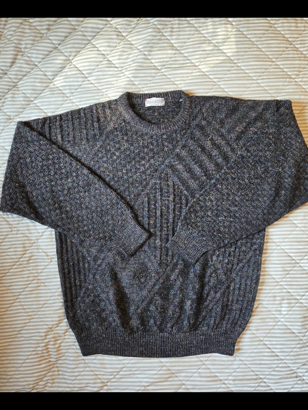 Vintage Dark Heather Gray Men's Crewneck Pullover Sweater